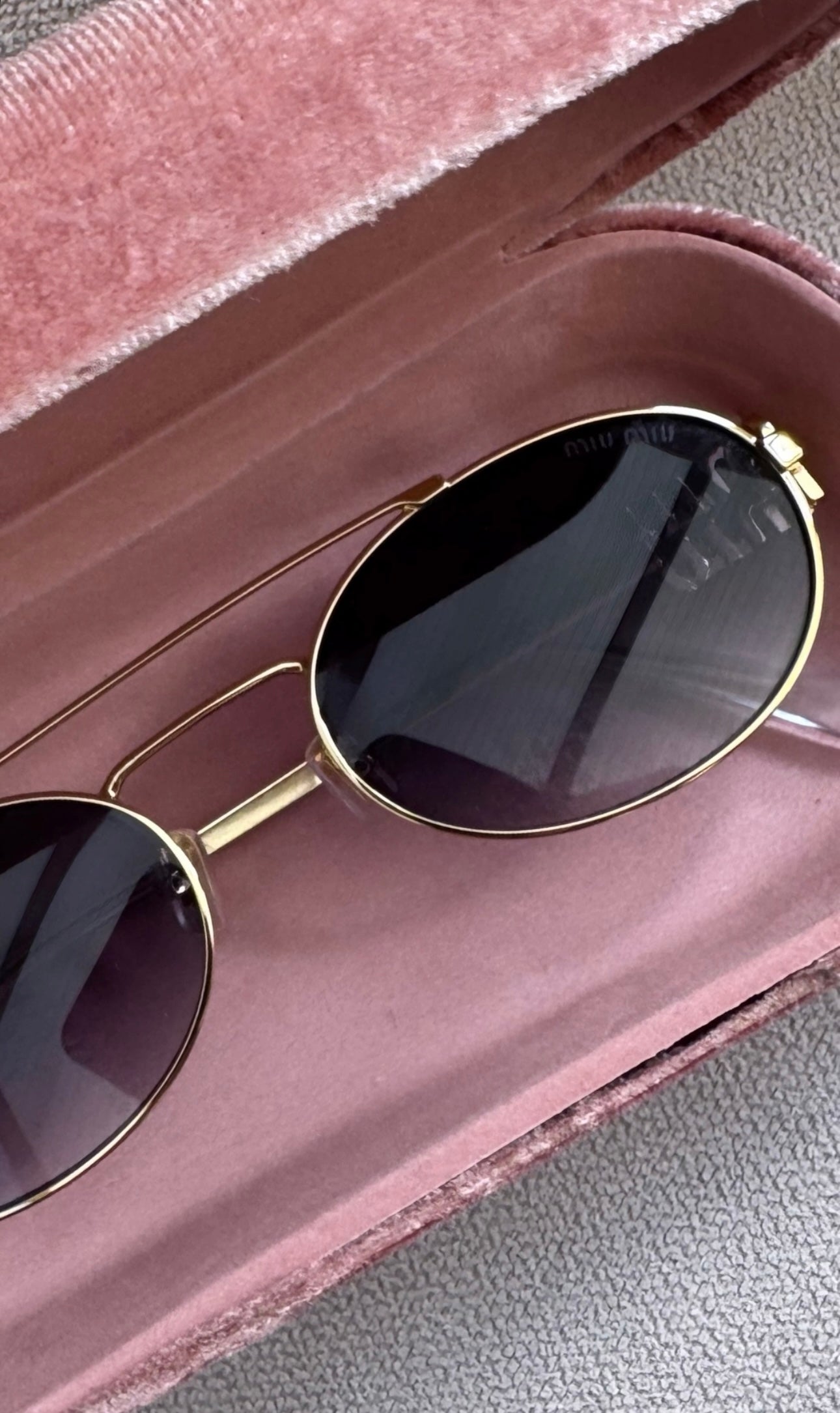 MIU SUNGLASSES