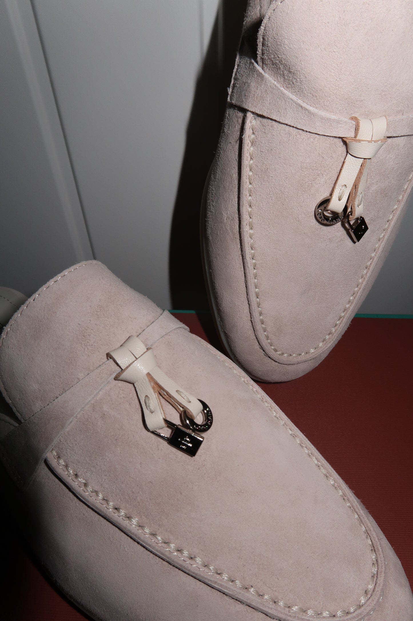LORO BEIGE MULES